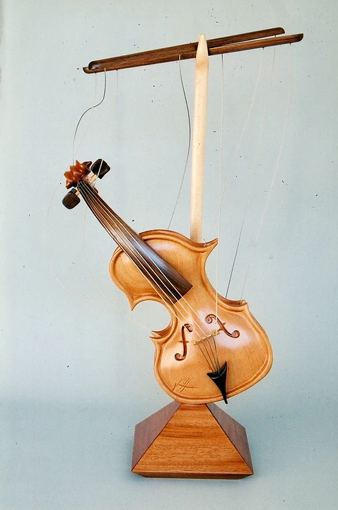 Марионетки. Скульптуры-скрипки Филиппа Гюллерма (Philippe Guillerm)
