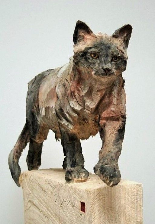 Скульптурная резьба Кошка. Автор Юрген Реберец