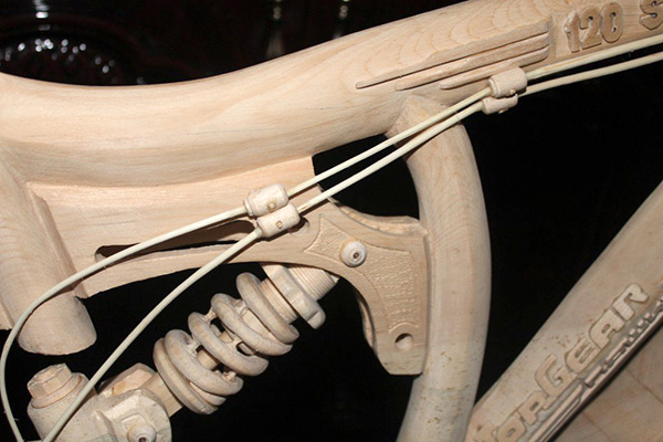 Деревянный велосипед. Автор Сергей Пашин
