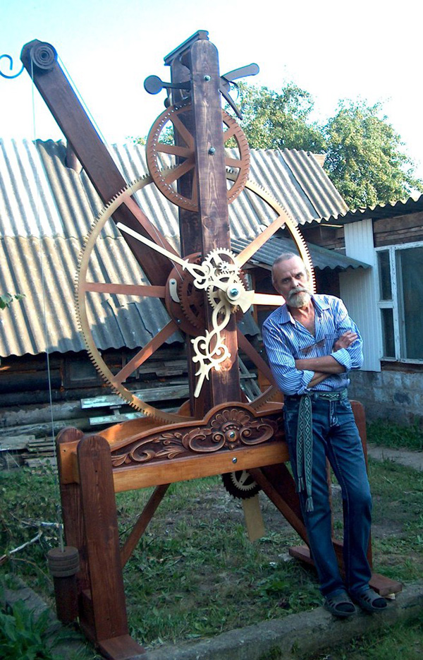 Андрей Мартынюк – уникальные часы из дерева