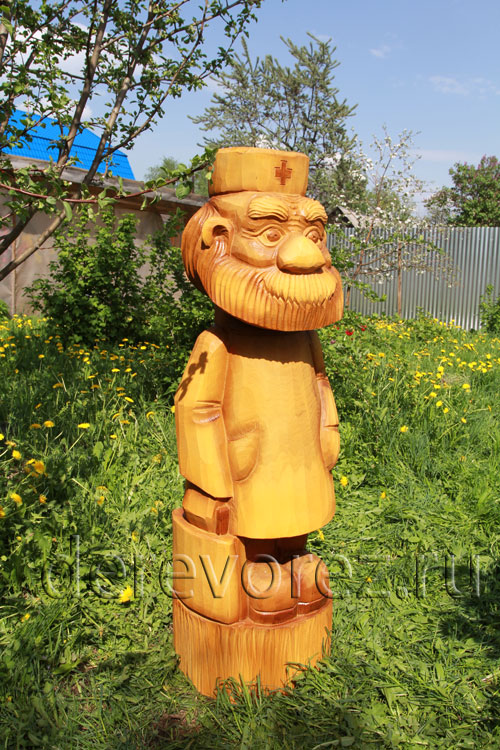 деревянная скульптура - Доктор Айболит